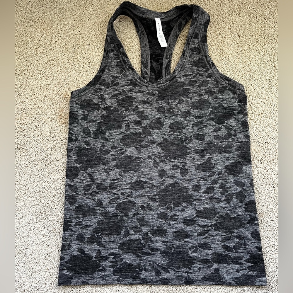 Athleta Momentum Tank